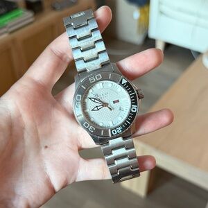 Gucci Silver-Tone Stainless Steel Dive Watch with Light Dial